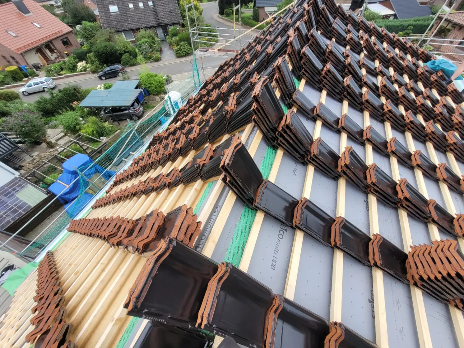Dachsanierung von Hartholz Zimmerei & Dachdeckerei